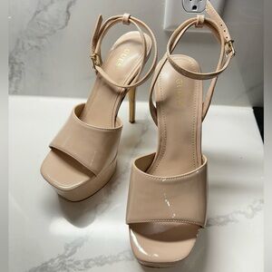 Bundle of shoes and bag